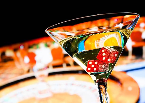 lunatogel alternatif live-dealer blackjack table on mobile screen